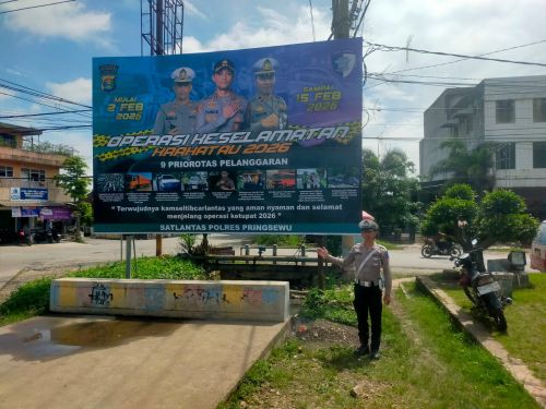 Bukan Iklan, Banner di Jalinbar Pringsewu Ini Bikin Pengendara Auto Waspada