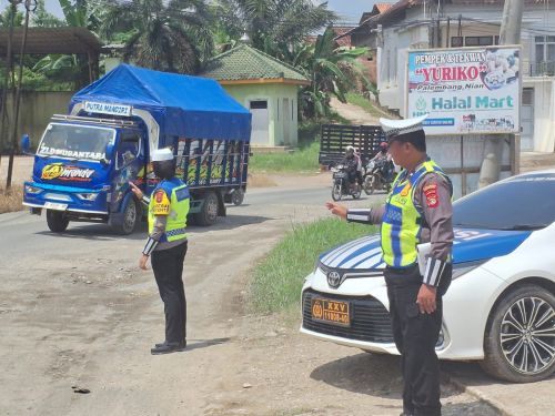 Hari Keempat Operasi Keselamatan, Polres Pringsewu Gencarkan Patroli dan Edukasi Lalu Lintas